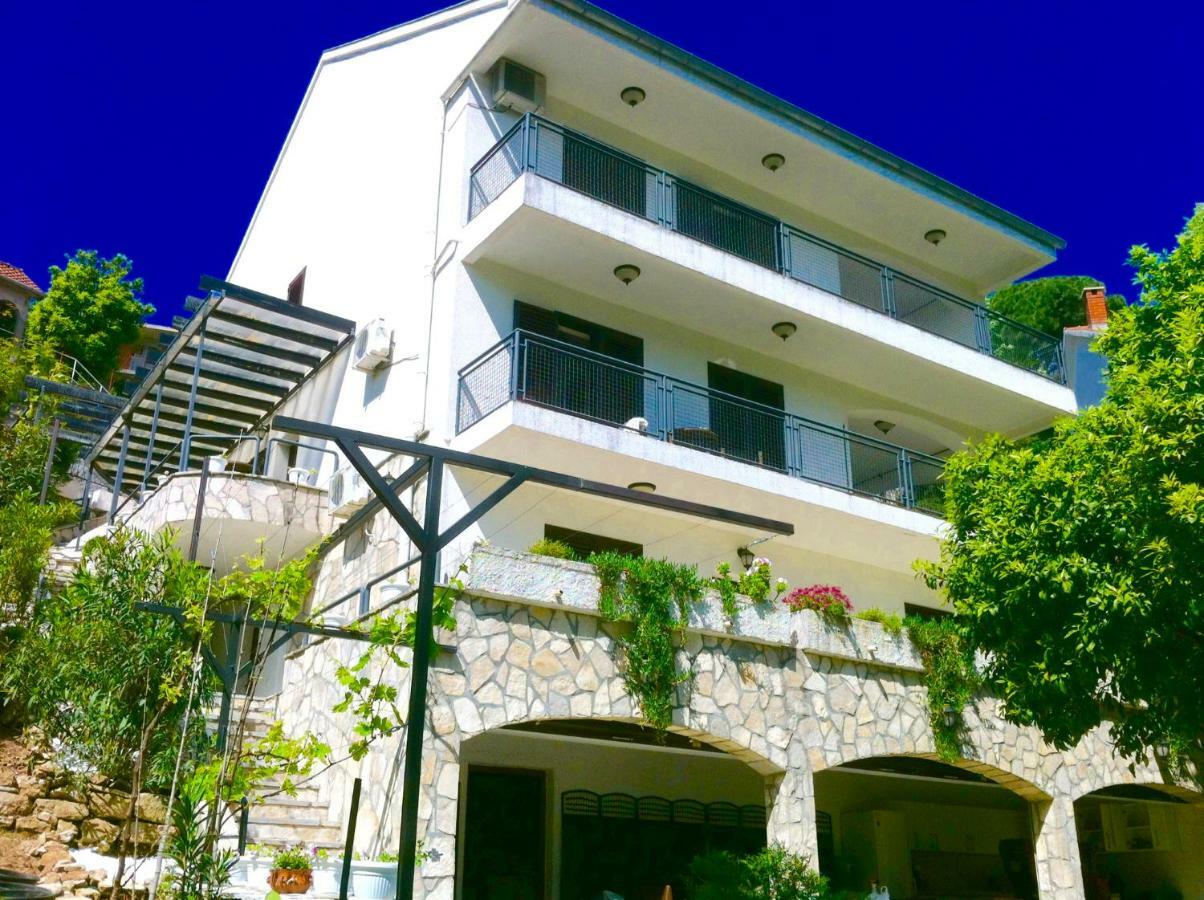 Villa Monte Boutique Apartments In Herceg Novi Exteriör bild